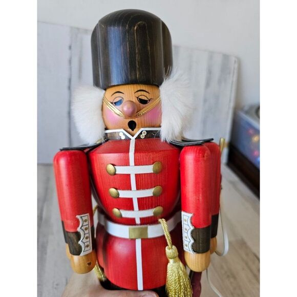 Nutcracker candle holder wooden unique vintage soldier Xmas centerpiece home dec - Picture 6 of 8